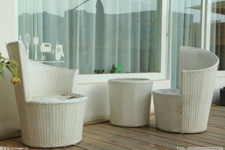 墙角护角条:具有一定的防撞能力